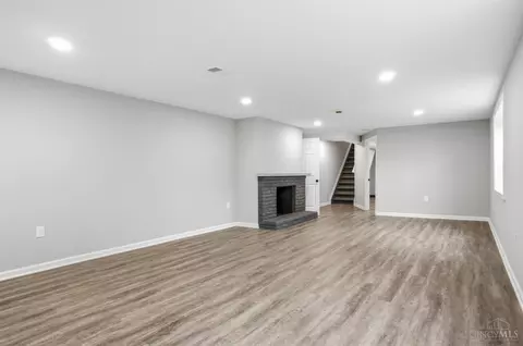 Living - 6331 Starridge Ct, Cincinnati, OH 45248 photo 5 of 5
