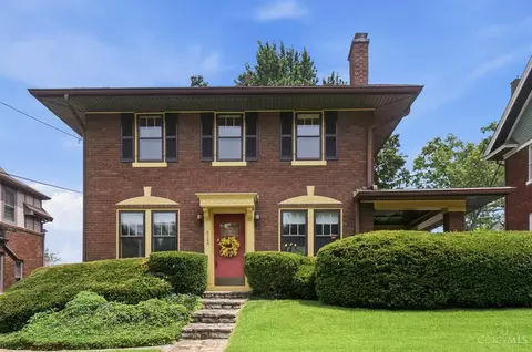 6124 Fairway Dr, Cincinnati, OH 45212