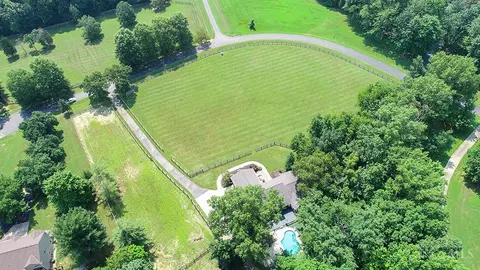 View/Area - 2713 Christopher Dr, Batavia, OH 45103 photo 7 of 7