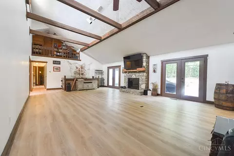 Living - 2713 Christopher Dr, Batavia, OH 45103 photo 3 of 7