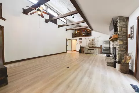 Living - 2713 Christopher Dr, Batavia, OH 45103 photo 4 of 7