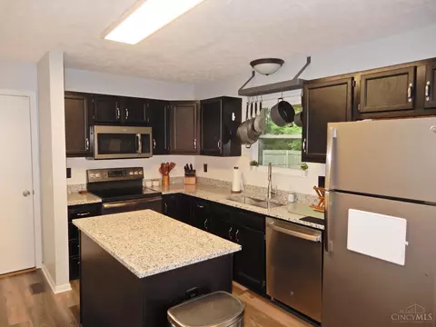 Kitchen - 4657 Cardinal Dr, Cincinnati, OH 45244 photo 1 of 1