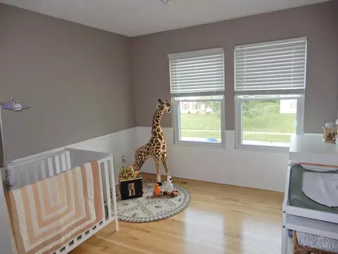 Bedroom - 4657 Cardinal Dr, Cincinnati, OH 45244 photo 1 of 3