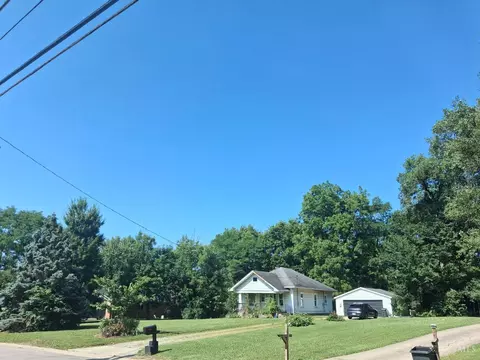 112 Curryer Rd, Middletown, OH 45042
