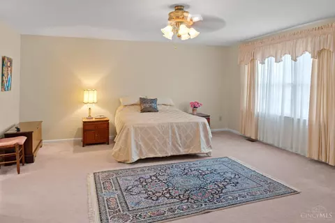 Bedroom - 7976 Ashley View Dr, Cincinnati, OH 45227 photo 1 of 2