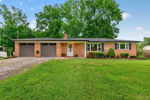 1390 Ridgecrest Dr, Milford, OH 45150