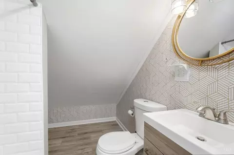 Bath - 7026 Britton Ave, Cincinnati, OH 45227 photo 4 of 6