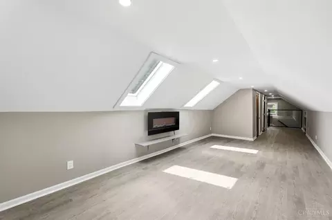 Entry Way - 7026 Britton Ave, Cincinnati, OH 45227 photo 6 of 7