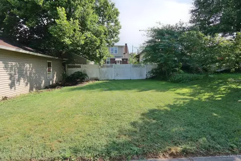 Exterior - 4775 Dale Ave, Cincinnati, OH 45238 photo 5 of 6