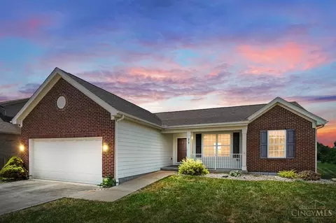 77 Bayberry Ln, Monroe, OH 45050