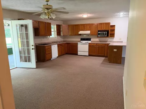Kitchen - 2440 Moler Rd, Goshen, OH 45122 photo 3 of 3