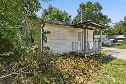 Exterior - 404 Water St, Georgetown, OH 45121 photo 1 of 5