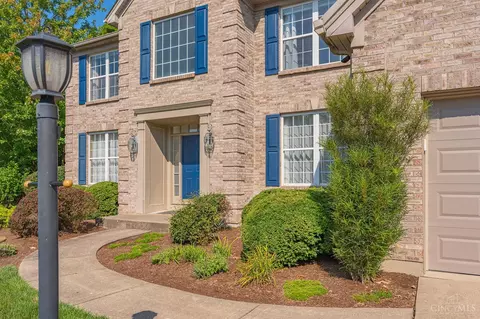 Exterior - 2292 Endovalley Dr, Cincinnati, OH 45244 photo 4 of 15
