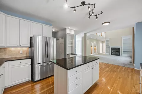 Kitchen - 2292 Endovalley Dr, Cincinnati, OH 45244 photo 3 of 4