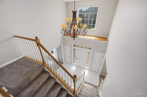 Entry Way - 2292 Endovalley Dr, Cincinnati, OH 45244 photo 7 of 12
