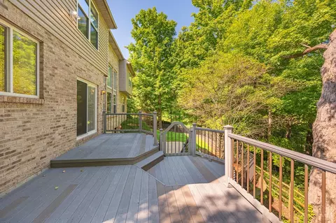 Exterior - 2292 Endovalley Dr, Cincinnati, OH 45244 photo 8 of 15