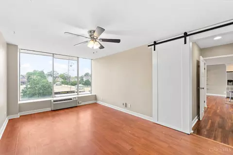 Living - 810 Matson Pl, Cincinnati, OH 45204 photo 1 of 5