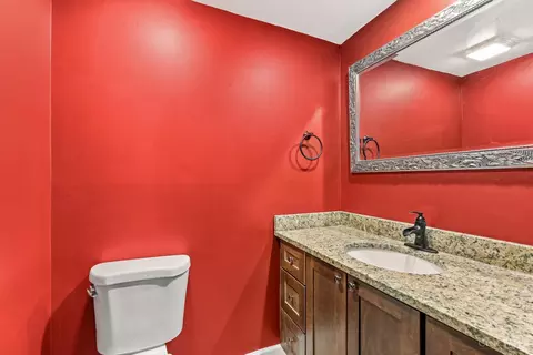 Bath - 810 Matson Pl, Cincinnati, OH 45204 photo 3 of 3