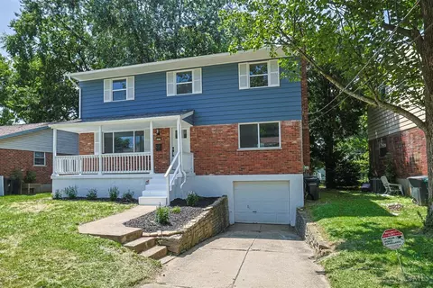 6029 Waldway Ln, Cincinnati, OH 45224