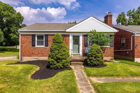 4894 Oaklawn Dr, Cincinnati, OH 45227