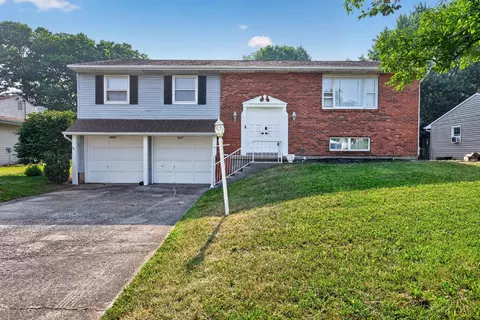 414 Holland Dr, Trenton, OH 45067