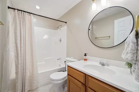 Bath - 8963 Kunker Rd, Morrow, OH 45152 photo 5 of 5