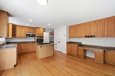 Kitchen - 797 Dorgene Ln, Cincinnati, OH 45244 photo 1 of 7