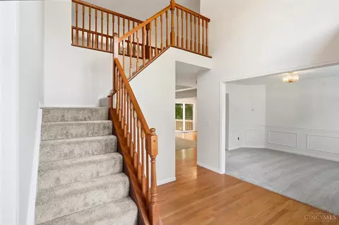 Entry Way - 797 Dorgene Ln, Cincinnati, OH 45244 photo 3 of 3