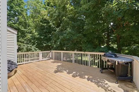 Exterior - 797 Dorgene Ln, Cincinnati, OH 45244 photo 2 of 12