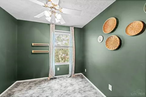 Bedroom - 4102 Independence Dr, Cincinnati, OH 45255 photo 5 of 5