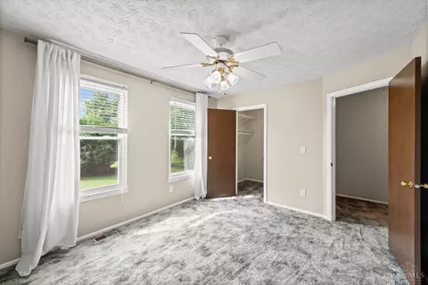 Bedroom - 4102 Independence Dr, Cincinnati, OH 45255 photo 2 of 5