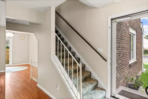 Entry Way - 4102 Independence Dr, Cincinnati, OH 45255 photo 4 of 8