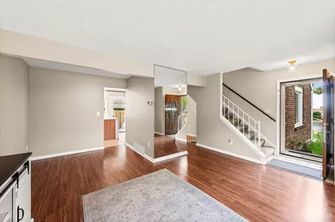 Entry Way - 4102 Independence Dr, Cincinnati, OH 45255 photo 1 of 8