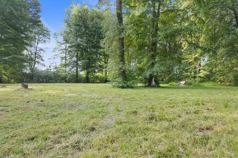 Exterior - 6463 Hunt Rd, Blanchester, OH 45107 photo 3 of 3