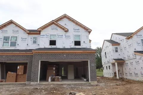 7240 Grandpoint Dr, West Chester, OH 45040