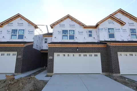 7236 Grandpoint Dr, West Chester, OH 45040
