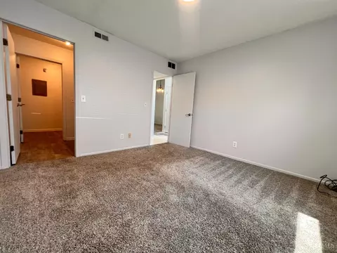 Bedroom - 3607 Parfore Ct, Cincinnati, OH 45245 photo 3 of 3