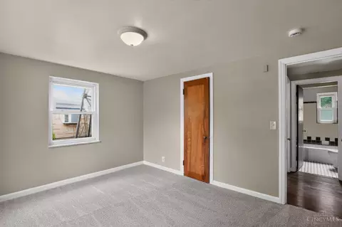 Bedroom - 8243 Daly Rd, Cincinnati, OH 45231 photo 5 of 6