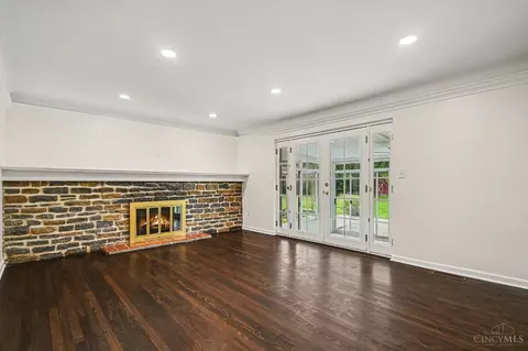 Living - 12175 Snider Rd, Cincinnati, OH 45249 photo 2 of 3
