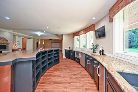 Kitchen - 4793 Braid Ln, Mason, OH 45040 photo 9 of 9
