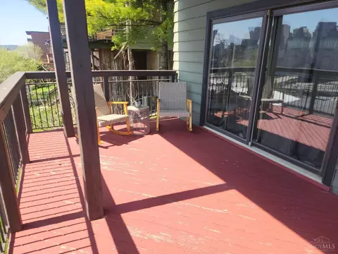 Exterior - 399 Oregon St, Cincinnati, OH 45202 photo 8 of 9