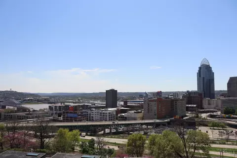 View/Area - 399 Oregon St, Cincinnati, OH 45202 photo 2 of 5