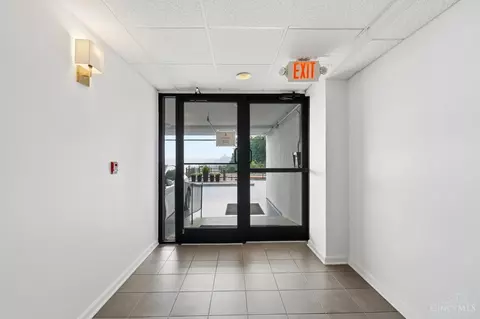 Entry Way - 415 Bond Pl, Cincinnati, OH 45206 photo 5 of 5