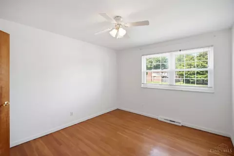 Bedroom - 830 Sunderland Dr, Cincinnati, OH 45255 photo 7 of 7
