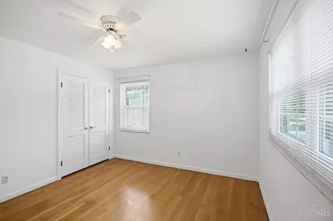 Bedroom - 830 Sunderland Dr, Cincinnati, OH 45255 photo 5 of 7