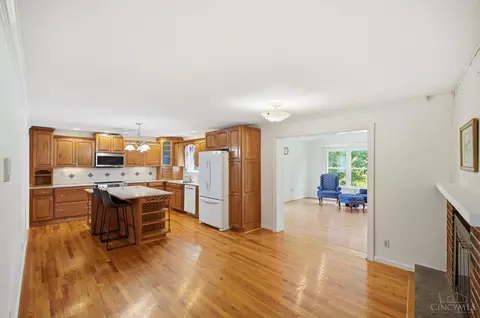 Kitchen - 830 Sunderland Dr, Cincinnati, OH 45255 photo 1 of 5