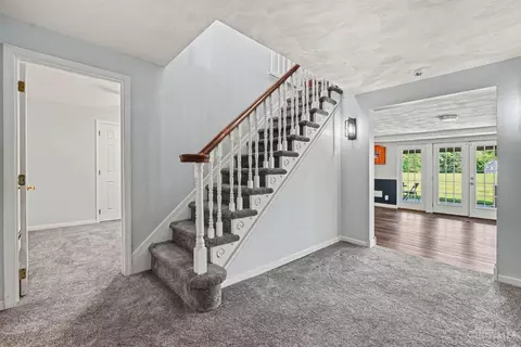 Entry Way - 5748 Cochran Rd, Morrow, OH 45152 photo 2 of 2