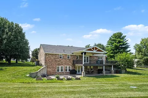 Exterior - 5748 Cochran Rd, Morrow, OH 45152 photo 4 of 9