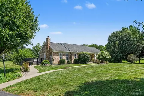 Exterior - 5748 Cochran Rd, Morrow, OH 45152 photo 3 of 9