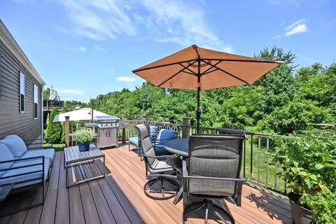 Exterior - 8988 Bluejay View Dr, Cleves, OH 45002 photo 4 of 11